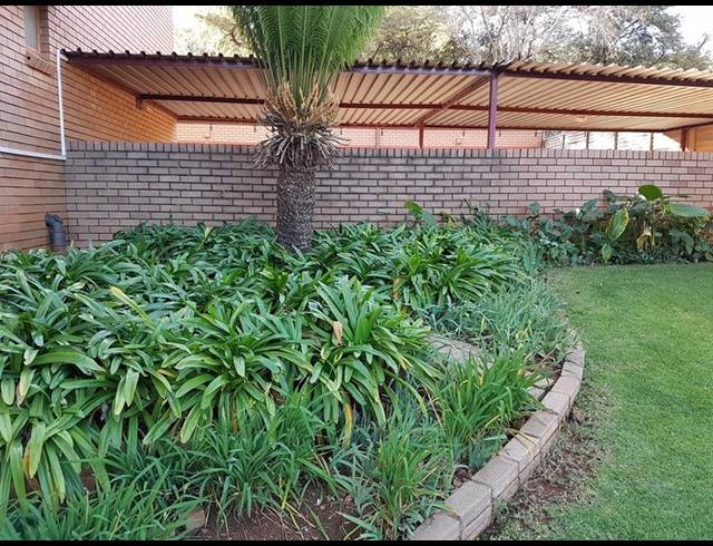 1 BEDROOM APARTMENT FOR SALE IN WONDERBOOM SOUTH